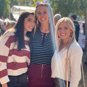 Meet your Posher, Lauren